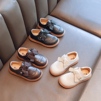 Однотонная детская кожаная обувь в стиле ретро с простым бантом для девочек, весна 2023, универсальная противоскользящая детская модная повседневная обувь принцессы